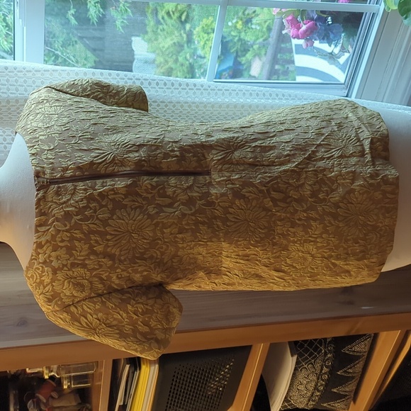 J. CREW Metallic Foil Jacquard Top 4 - Picture 8 of 13